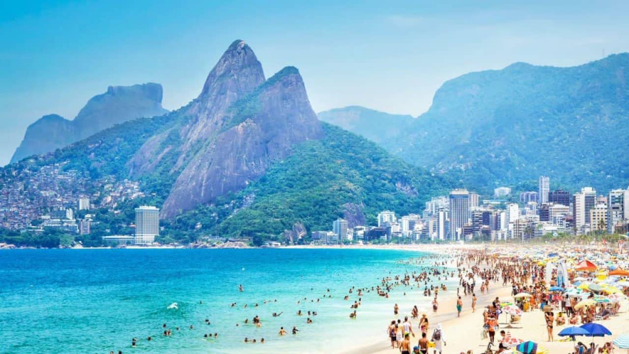 The 11 Sexiest Beaches Around the World | Travelocity.com